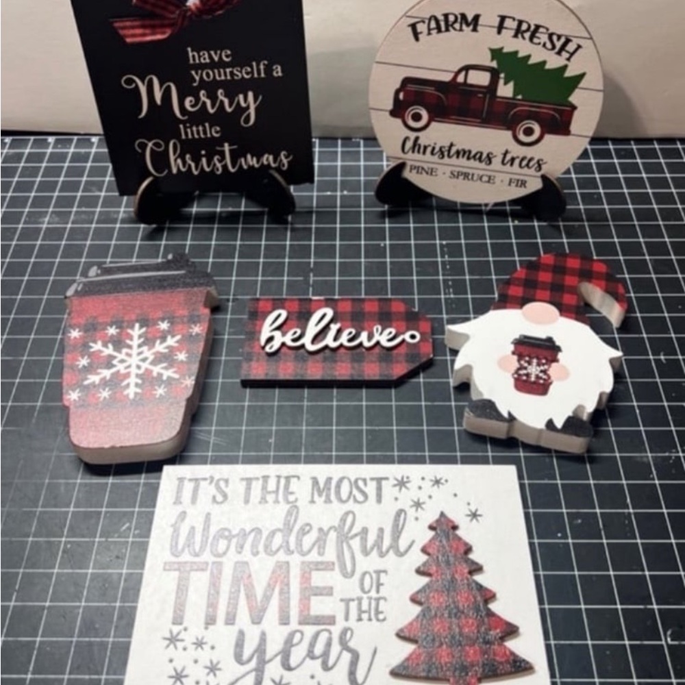 Plaid Christmas Tiered Tray Decor Set